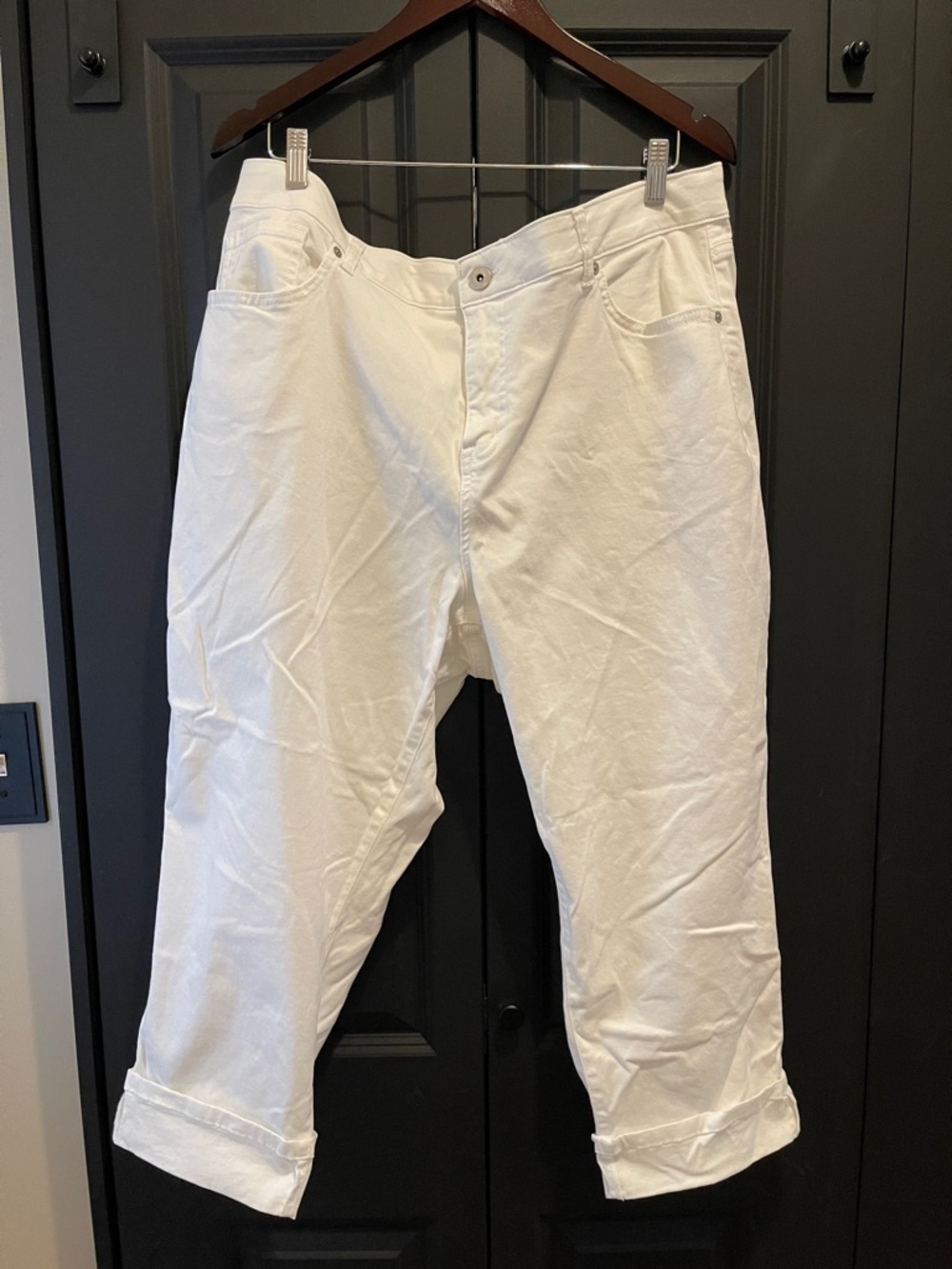 Style & Co. Cropped White Denim Pants.
